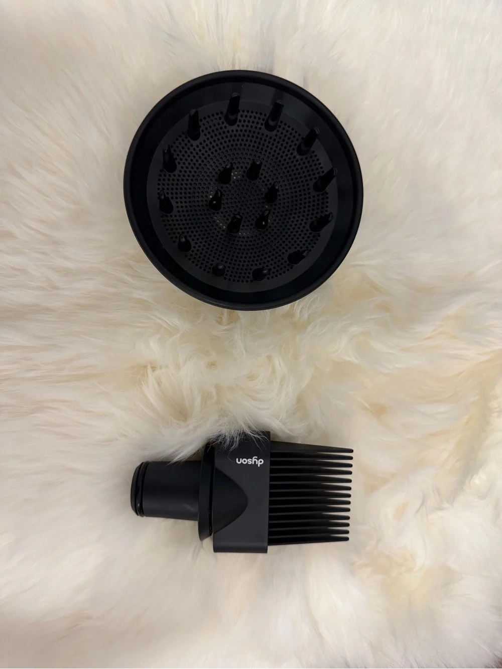 Authentic Dyson Black Diffuser and Wide-Tooth Comb Attachment